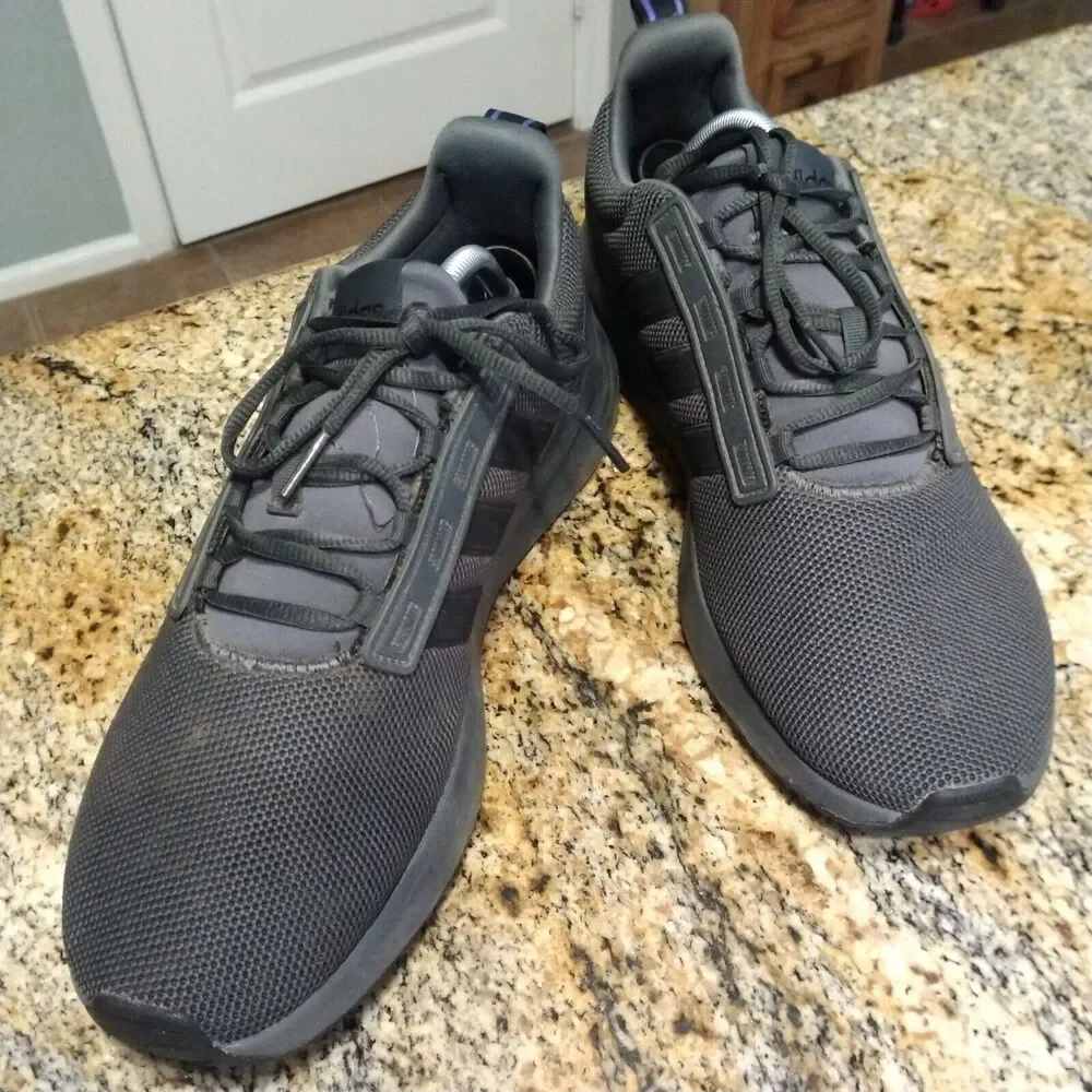 Adidas Racer TR21 Men's Size 11 Lace Up Running Shoes Sneakers Black/Gray GZ8185